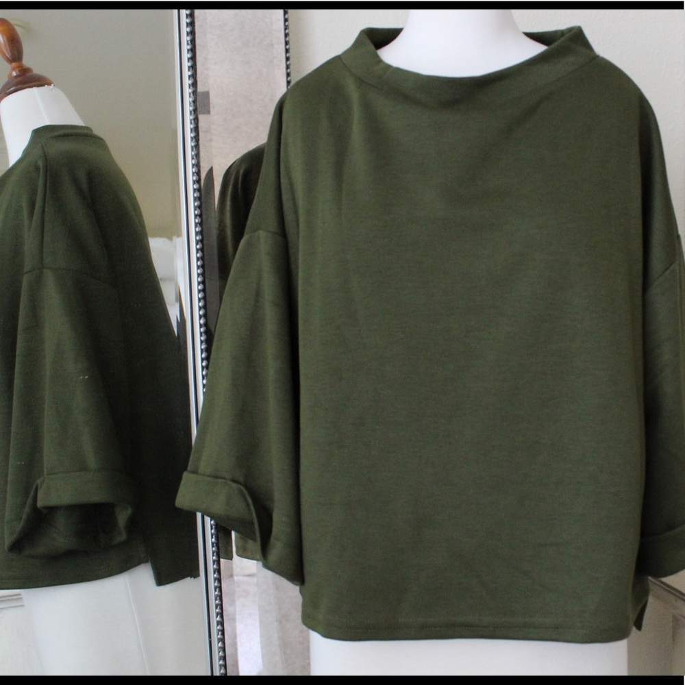 green top -great style -chic neckline -fun sleeves